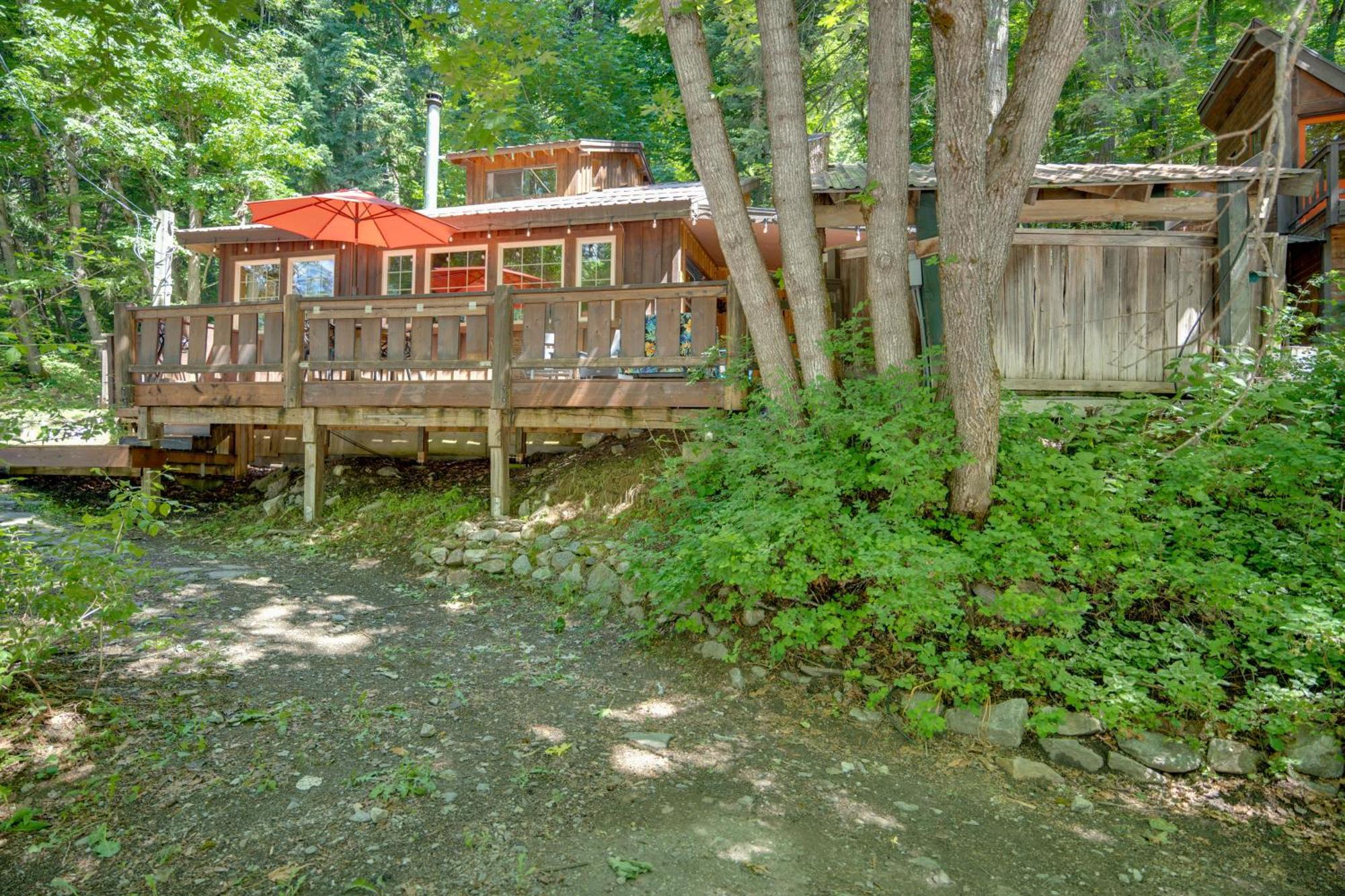 Hébergement de vacances With Private Hot Tub! Leavenworth