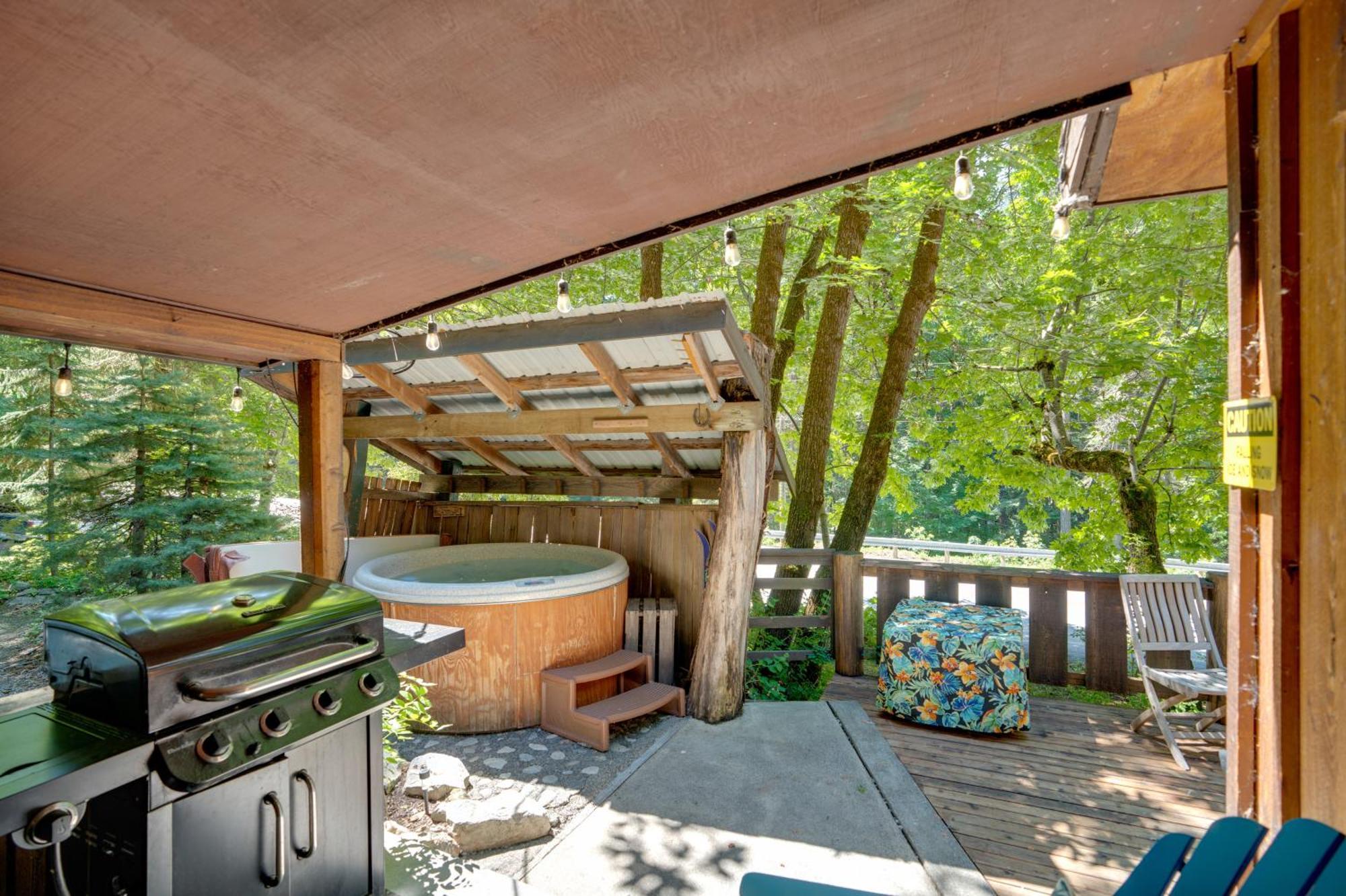 Hébergement de vacances With Private Hot Tub! Leavenworth